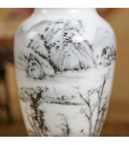 《西山秋色》藕瓶