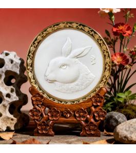 《十二生肖·兔》浮雕瓷盘