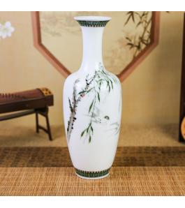 《报以介福》柳叶瓶